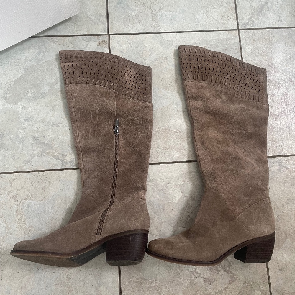 Lucky Hanover boot 8